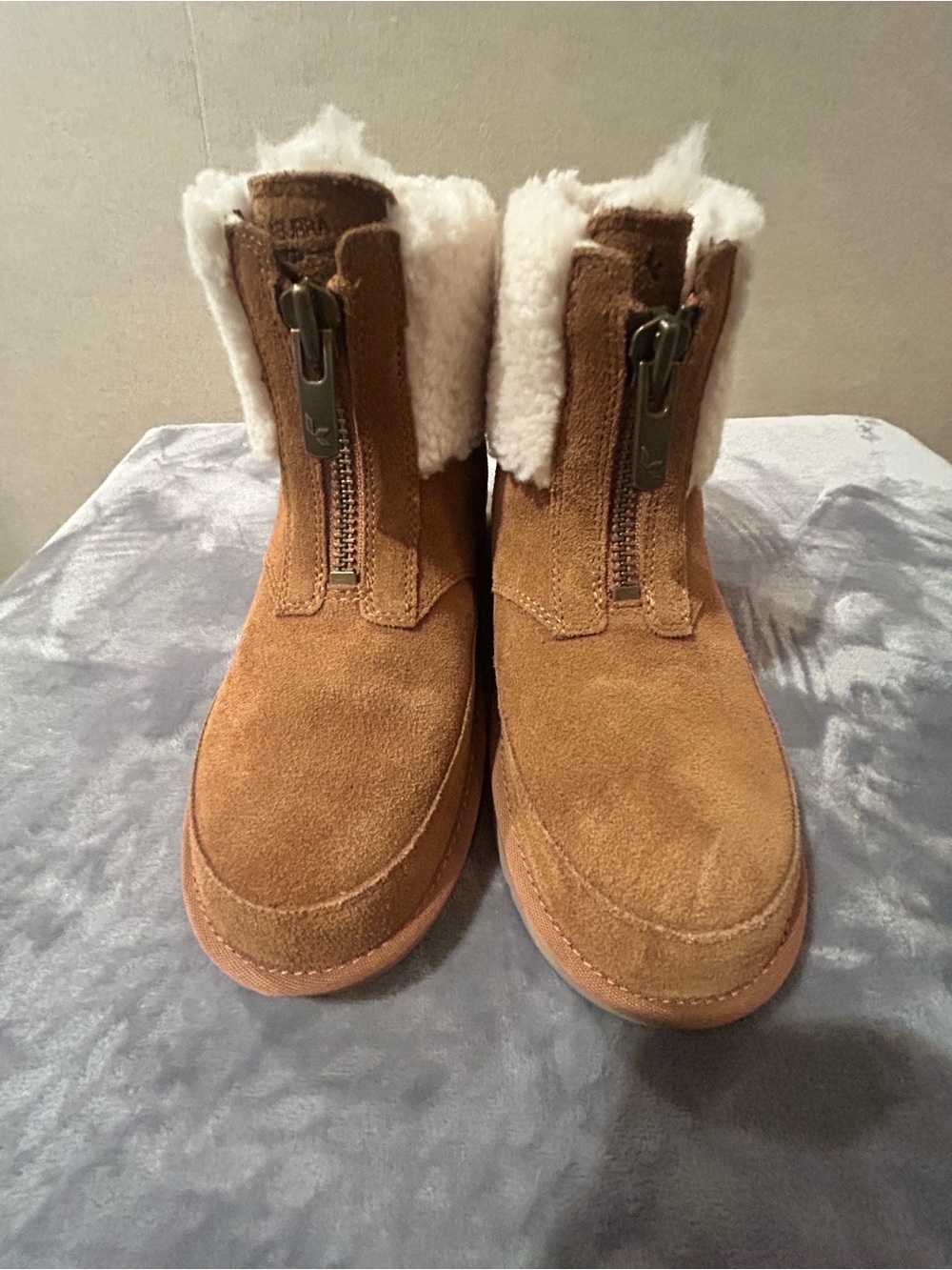 NWOT Koolaburra ugg Lytta short suede ankle boots chestnut winter faux fur
